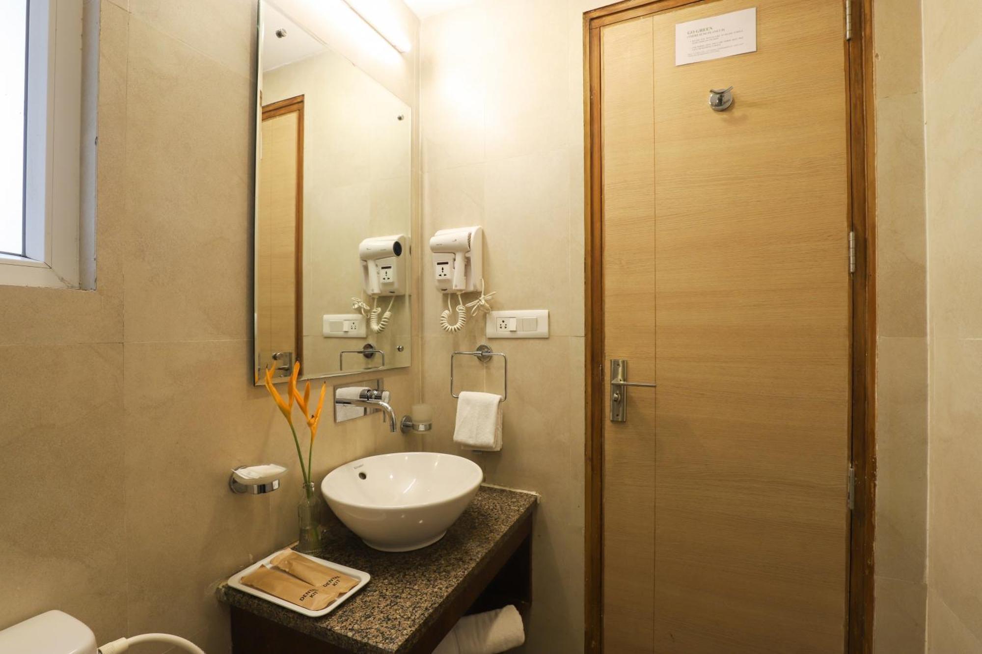 Veera Strand Park Serviced Apartments Near Calangute Buitenkant foto